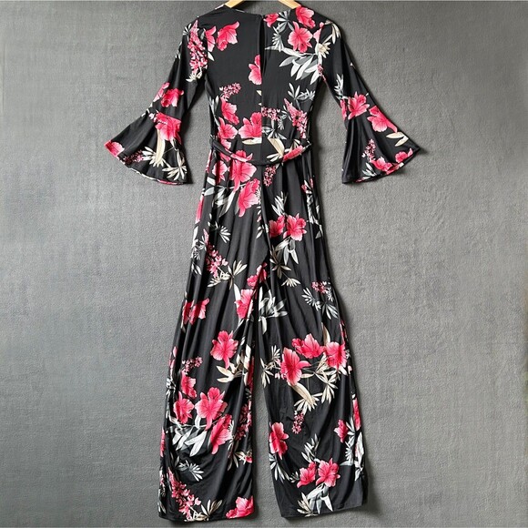 One Clothing Jumpsuit Black Red Floral Knit V-Neck Wide Leg - Women's Size M - Picture 2 of 11